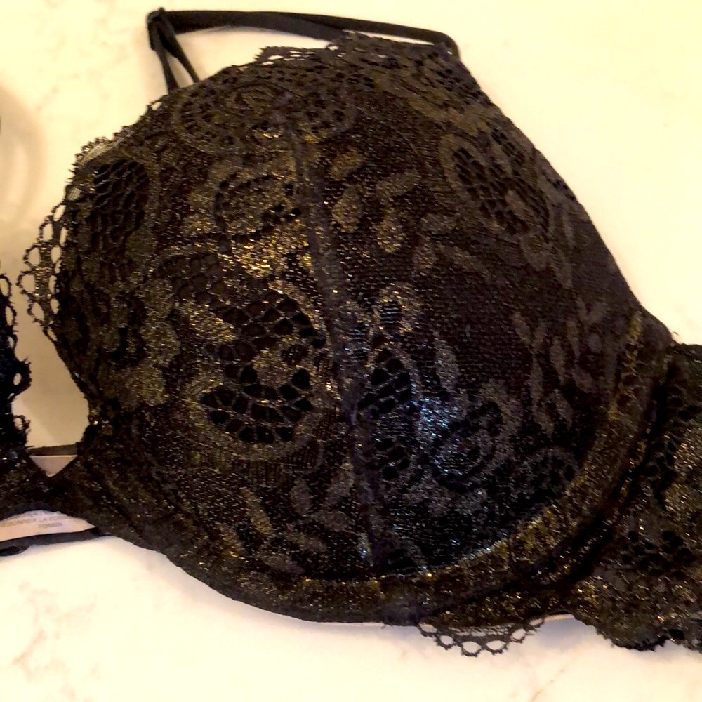 Beautiful Black/gold Lace Victoria’s Secret bra